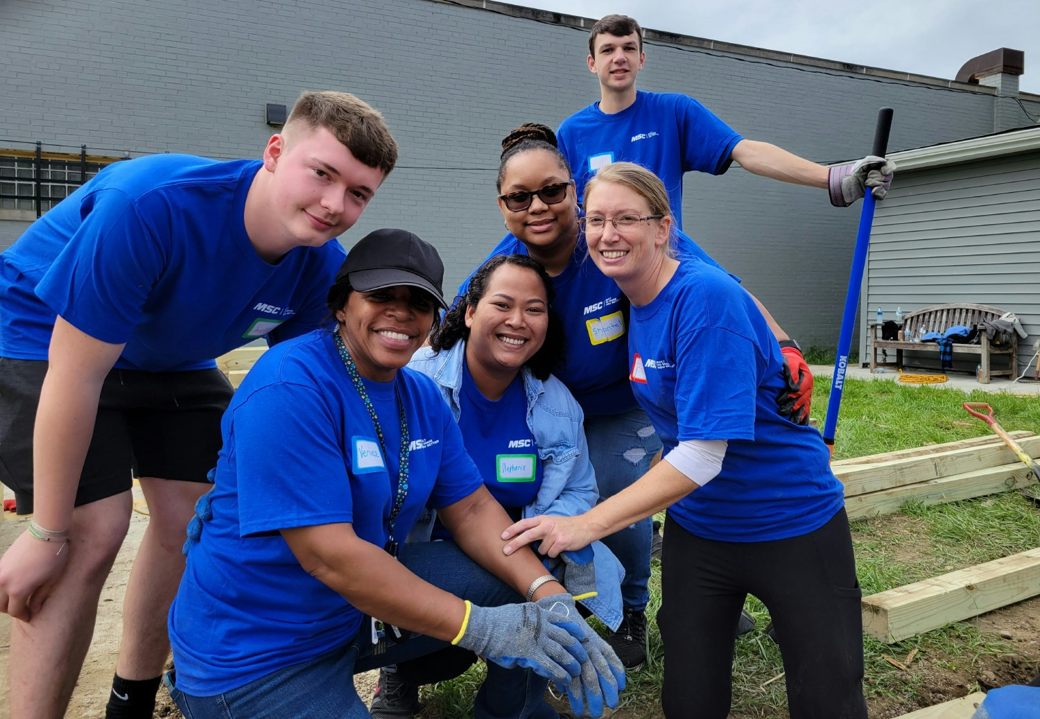 MSC associates volunteer to give back to their local community.