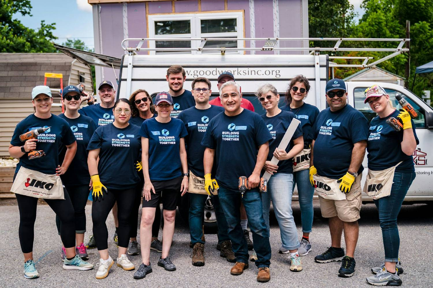 Citadel employees connecting and serving our community by participating in our corporate volunteer days. 