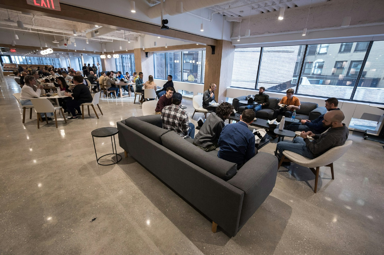 Employees eating lunch together