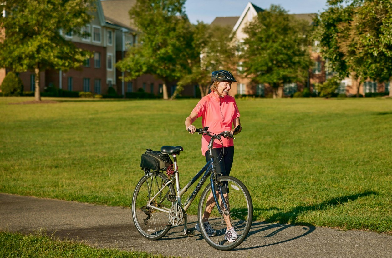 Our Taylor Glen campus allows residents to focus on their physical health by promoting outside physical activities.