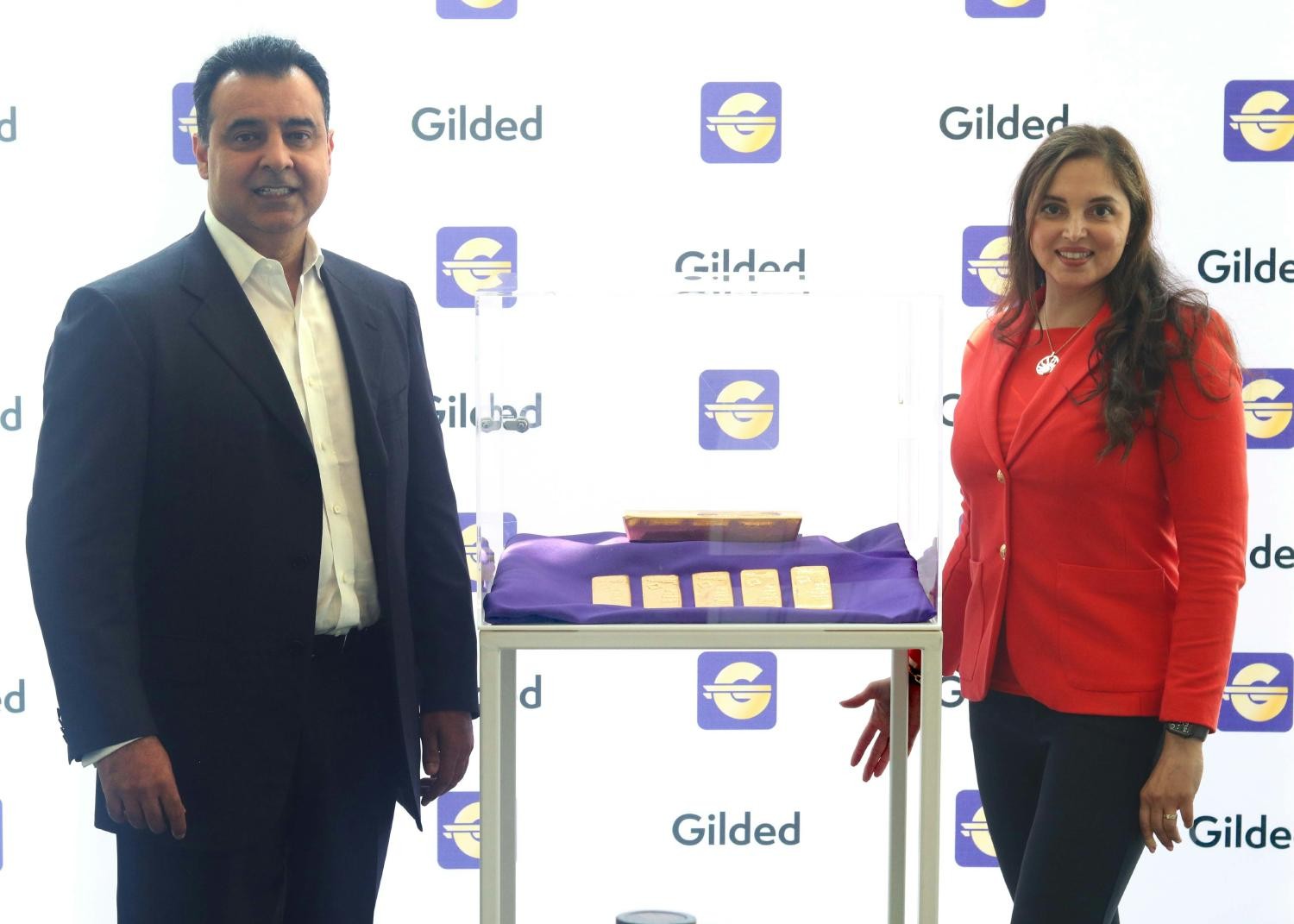 CEO and CMO with Gilded Gold