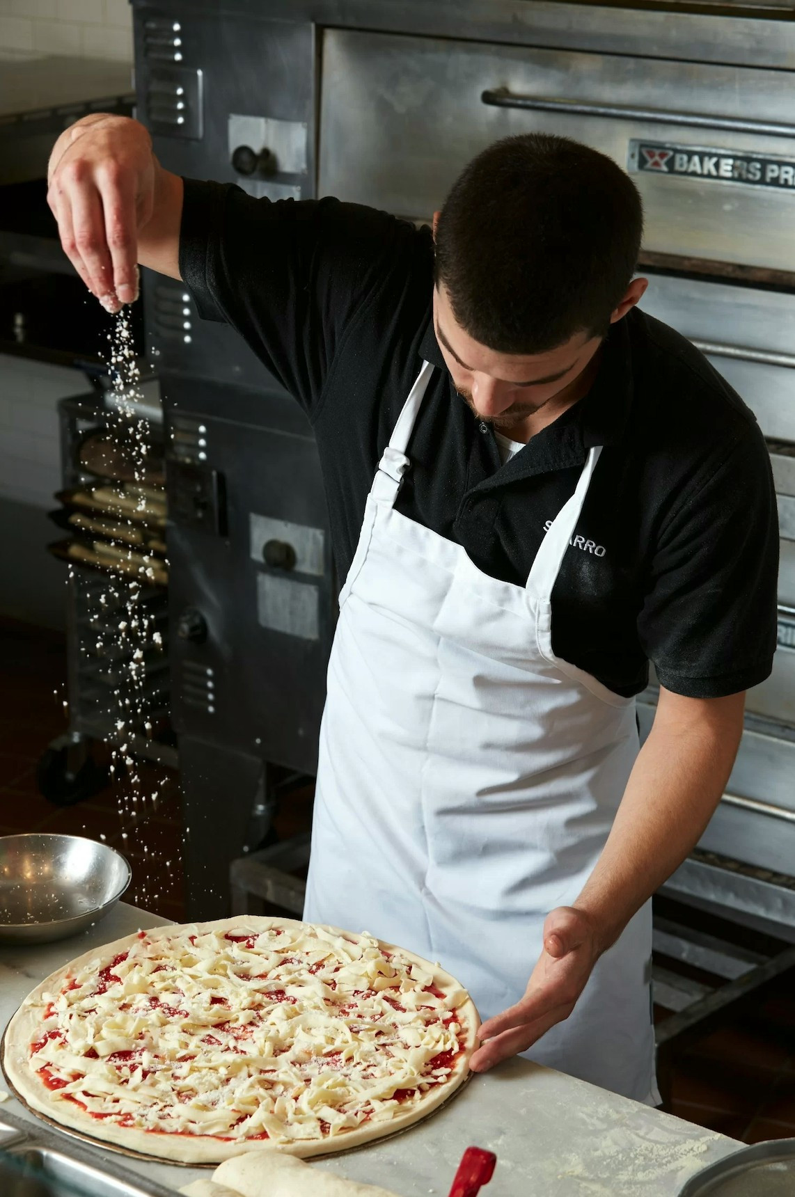 At Sbarro, everyone receives culinary training with a focus on making our original XL New York Style Pizza.