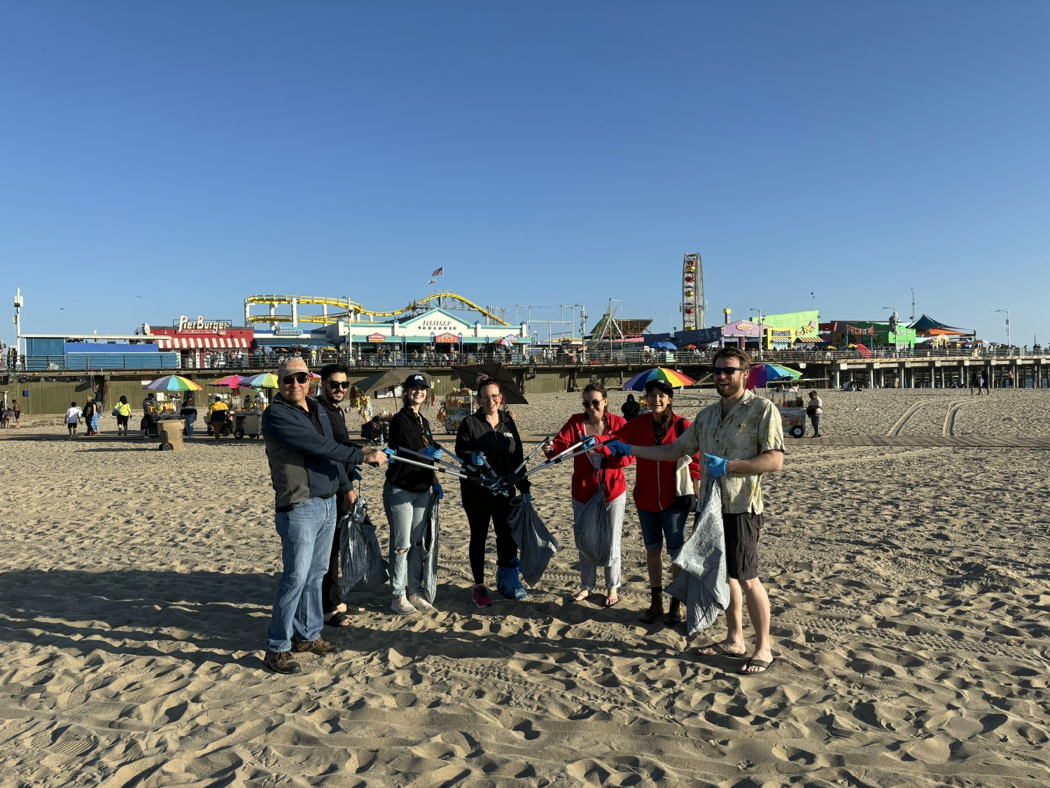 We loved teaming up with Virtuos on this beach cleanup to help prevent litter from getting into our oceans.