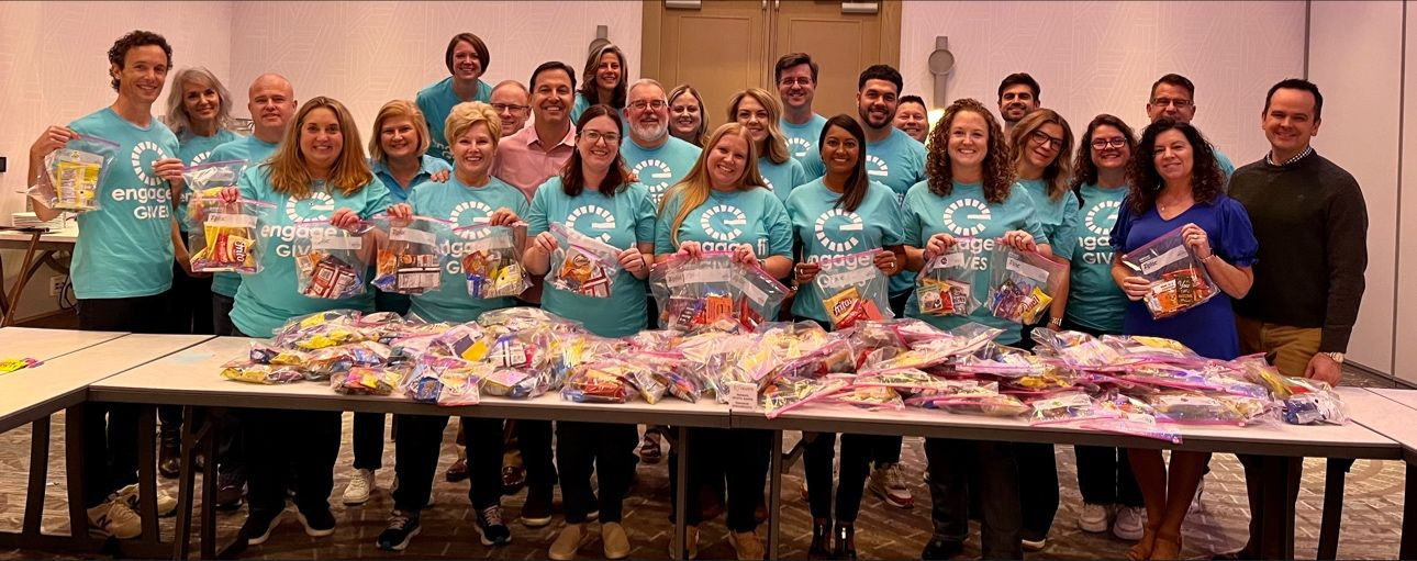Engage fi Consulting Services team volunteered together in Orlando to give back to the Ronald McDonald House Charities. 