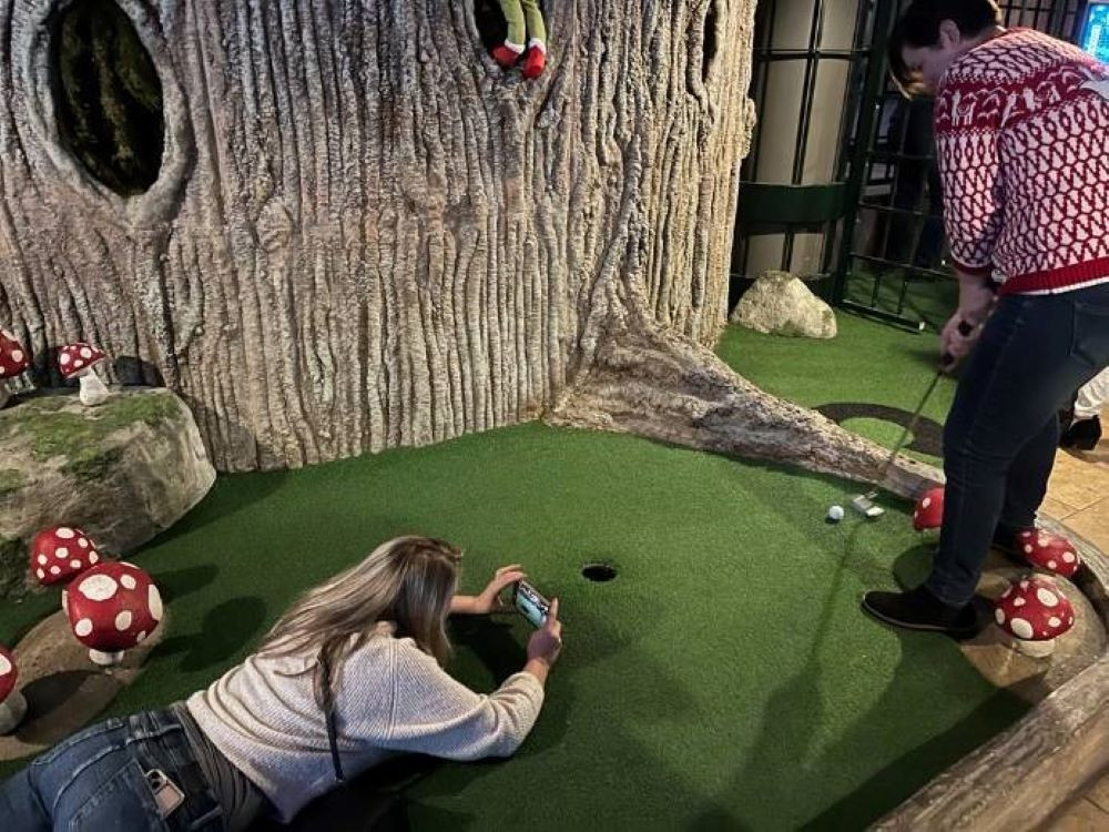 In pursuit of the perfect shot during the day, we focus on precision & creativity. After, we celebrate with mini-golf!