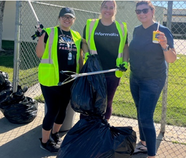 Team Informativ working with the Beautify Fresno campaign keep America beautiful. 